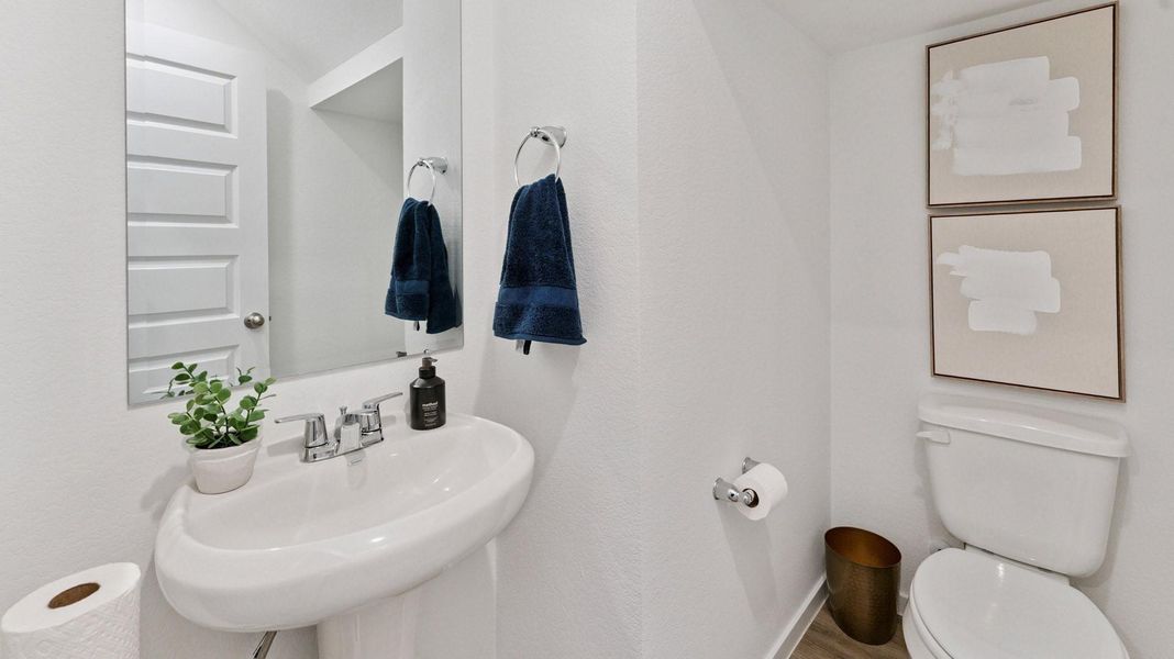 Furnished interior view inside a new home in Mansfield Estates, Houston (Image 6).