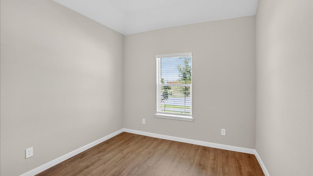 Spacious, unfurnished interior of a new home in Lakeview Pointe, Grand Prairie (Image 23).