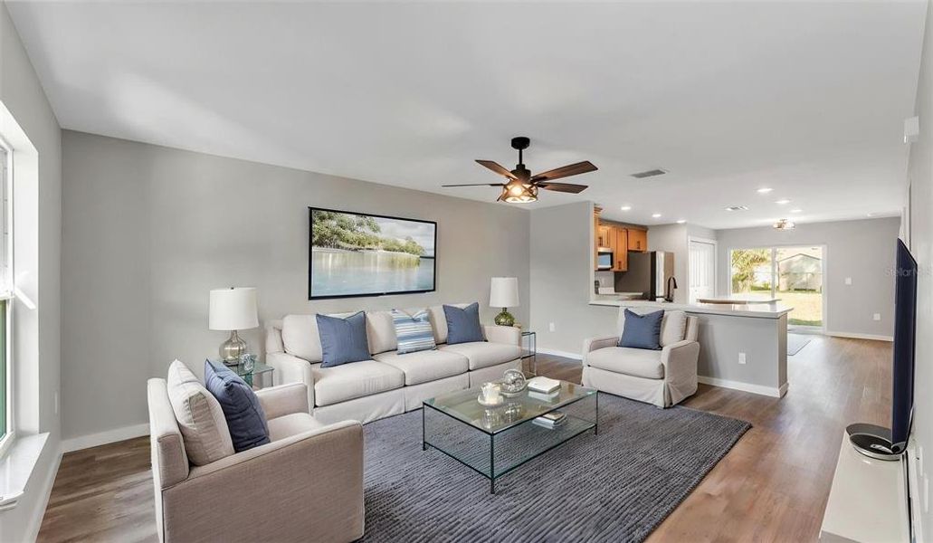 Furnished interior view inside a new home in , Lakeland (Image 13).