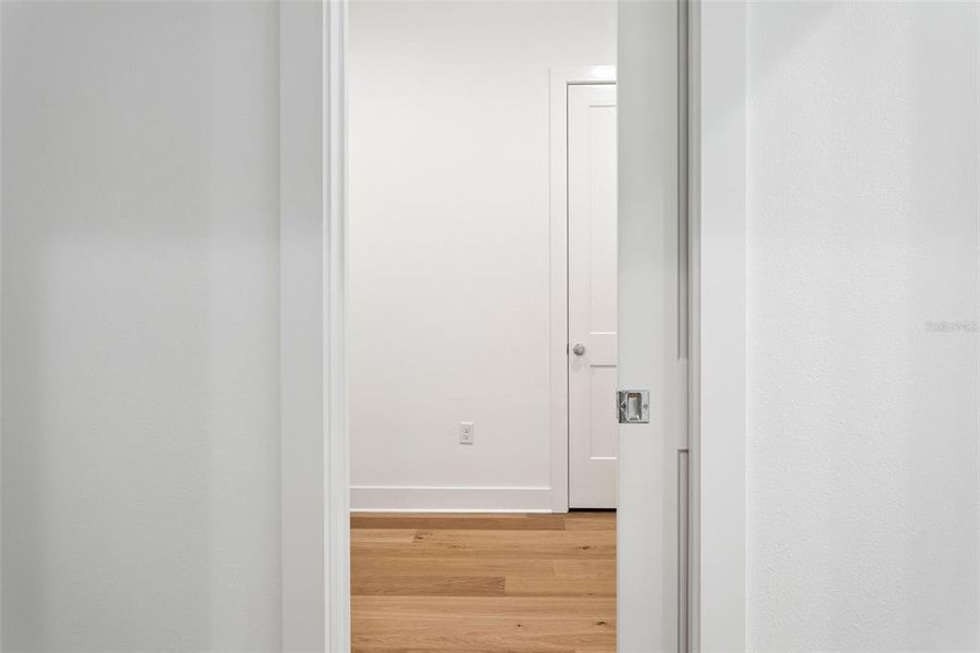 Spacious, unfurnished interior of a new home in , Tampa (Image 19).