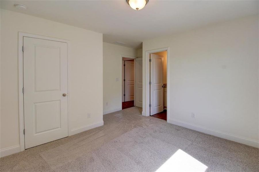 Spacious, unfurnished interior of a new home in , Covington (Image 11).