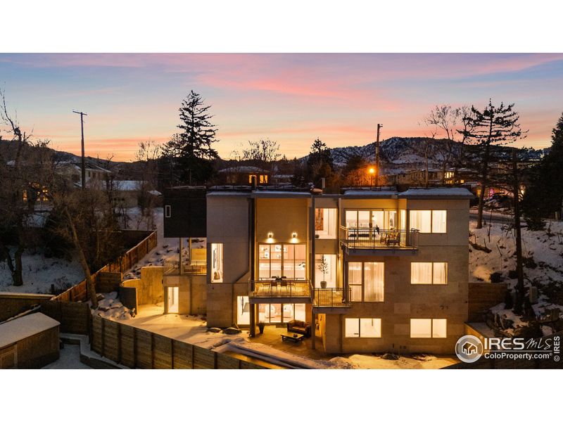 Image 34 of a home in .