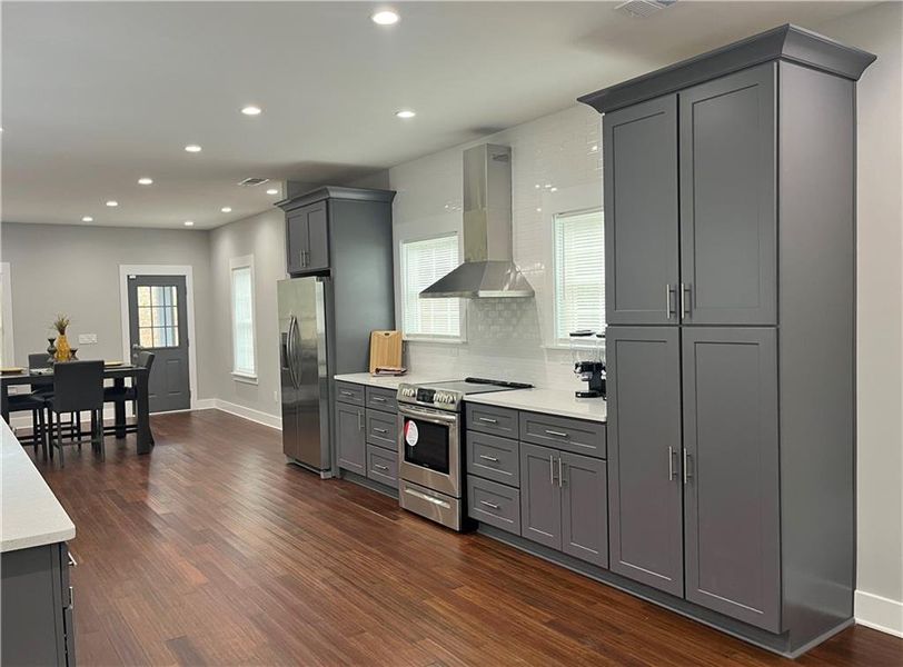 Furnished interior view inside a new home in , Atlanta (Image 5).