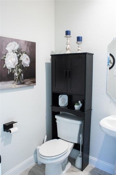 Furnished interior view inside a new home in , Mansfield (Image 13).