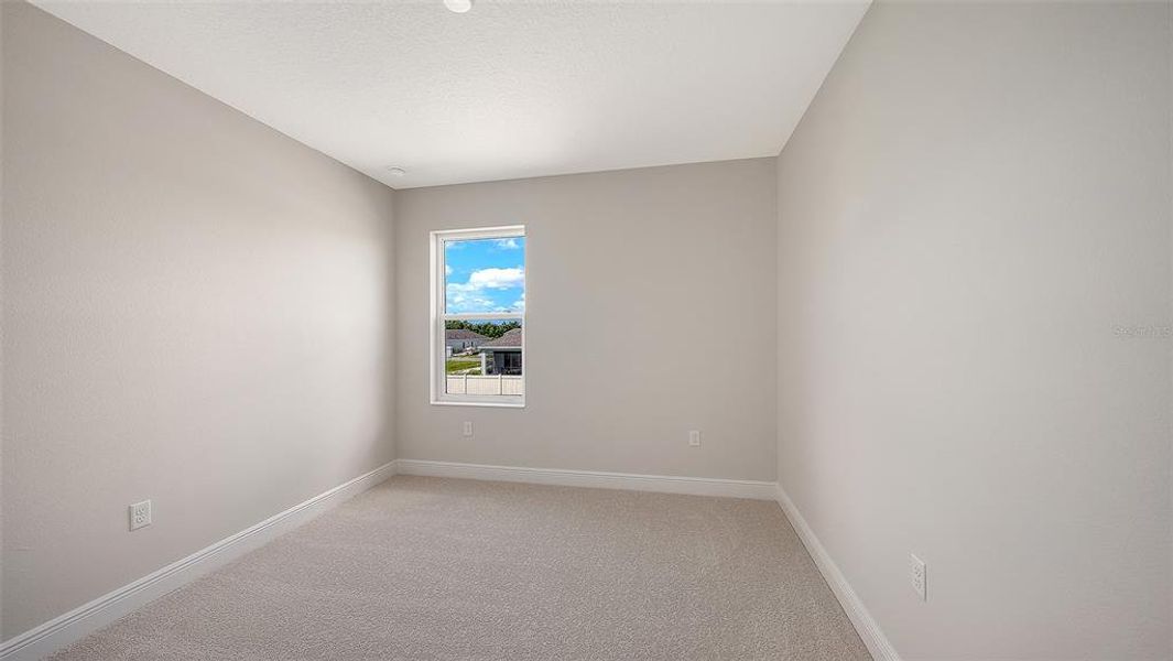 Spacious, unfurnished interior of a new home in Canoe Creek, Parrish (Image 37).