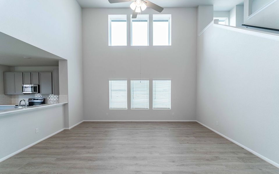 Spacious, unfurnished interior of a new home in Hunters Glen, Jarrell (Image 11).