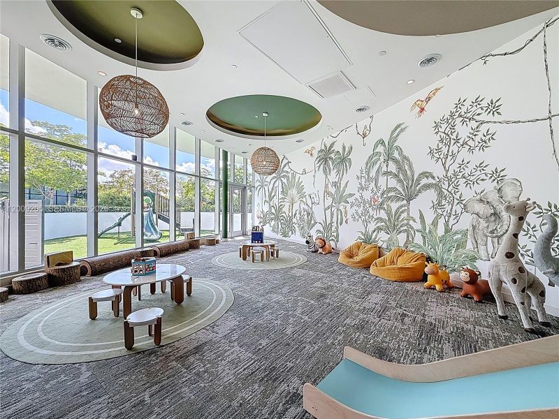 Community amenities in , Miami (Image 41).