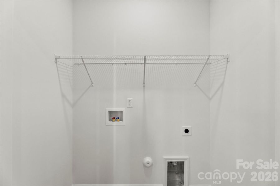 Spacious, unfurnished interior of a new home in , Spencer (Image 27).