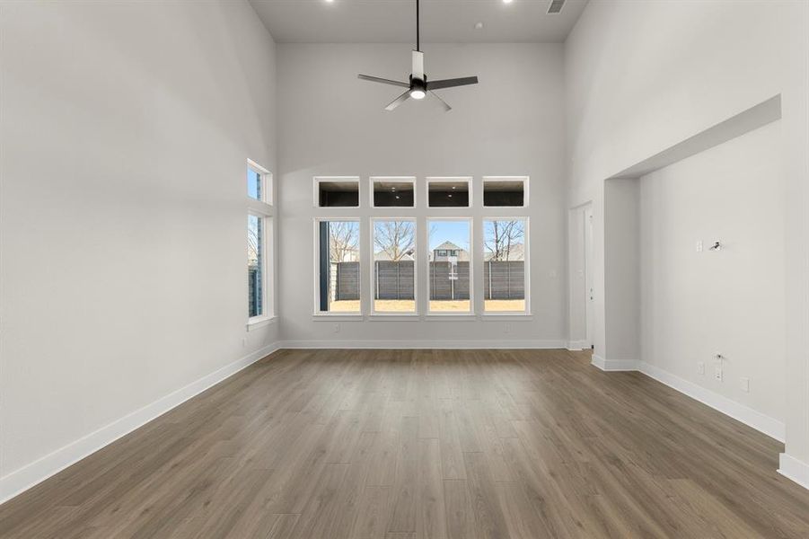 11. 7224 Indian Paintbrush - Family (2)