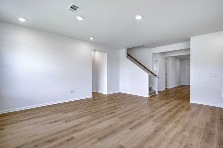 Spacious, unfurnished interior of a new home in Somerset, Myrtle Beach (Image 19). Spacious, unfurnished interior of a new home in Somerset, Myrtle Beach (Image 19).