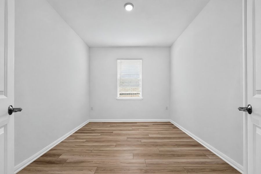 Spacious, unfurnished interior of a new home in Lisso, Pflugerville (Image 27).