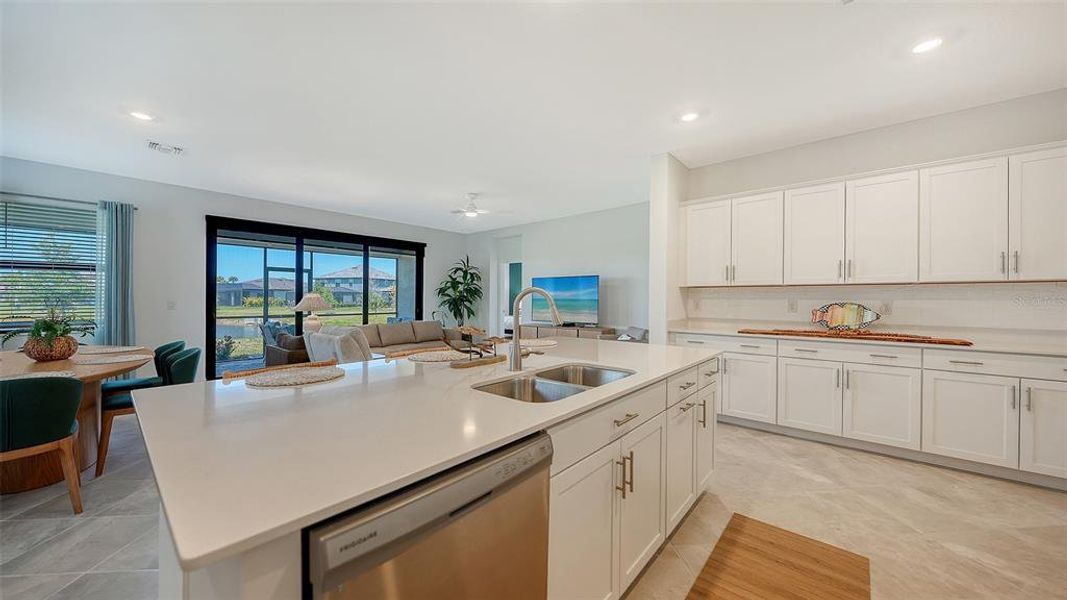 Furnished interior view inside a new home in , Venice (Image 47).