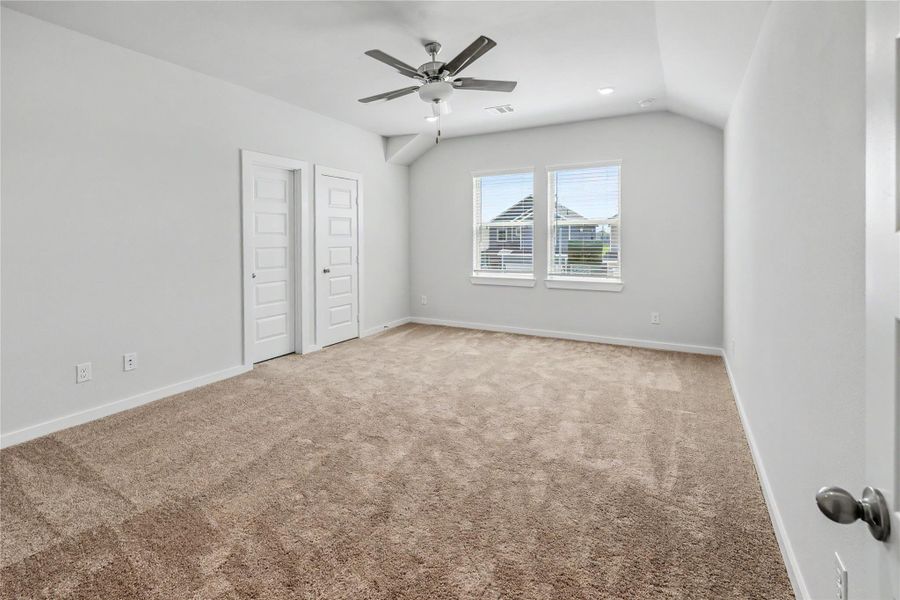 Spacious, unfurnished interior of a new home in Glendale Lakes, Arcola (Image 23). Spacious, unfurnished interior of a new home in Glendale Lakes, Arcola (Image 23).