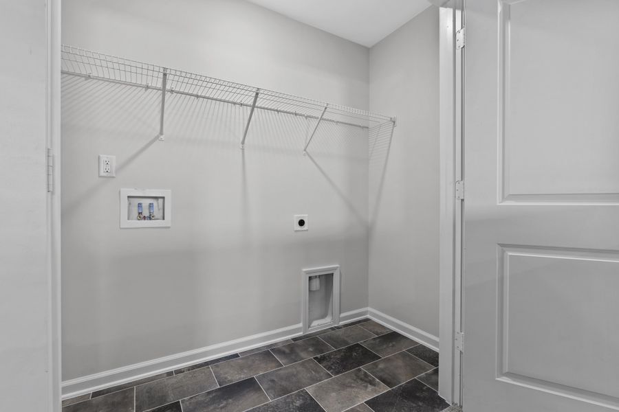 Representative unfurnished interior of a home built from the Larch Single-Family B by McGuinn Homes in Willow Lake, Blythewood (Image 24).