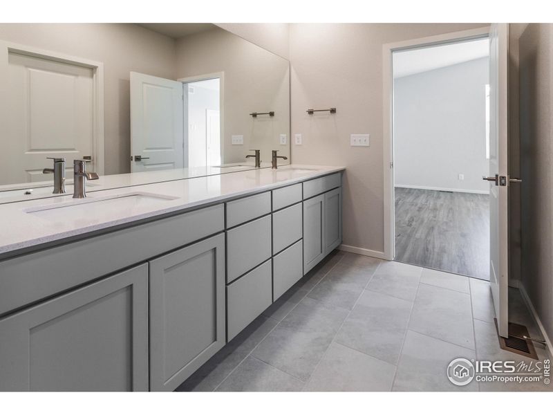 Primary Bathroom, quartz countertops