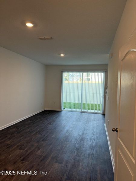 Spacious, unfurnished interior of a new home in West Ortega Landing, Jacksonville (Image 19). Spacious, unfurnished interior of a new home in West Ortega Landing, Jacksonville (Image 19).