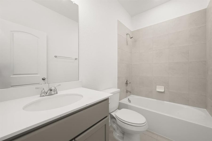 110 Honey Bee- Bathroom-1