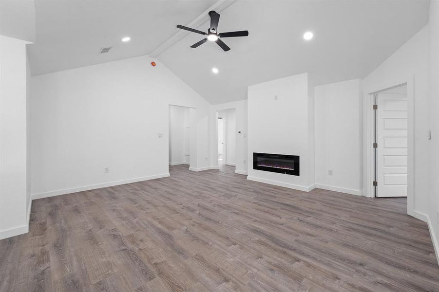 Spacious, unfurnished interior of a new home in , Hillsboro (Image 23). Spacious, unfurnished interior of a new home in , Hillsboro (Image 23).