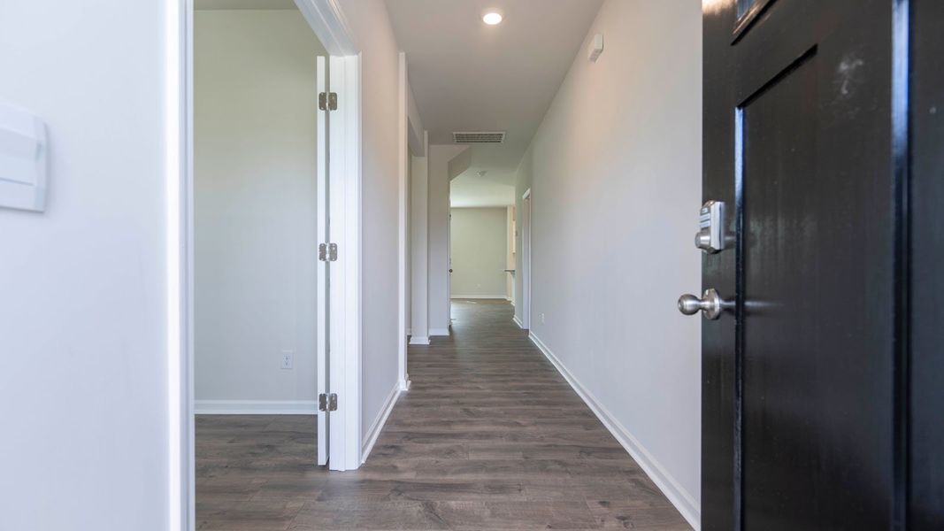 Spacious, unfurnished interior of a new home in The Landing at Summerhaven, Mebane (Image 7).