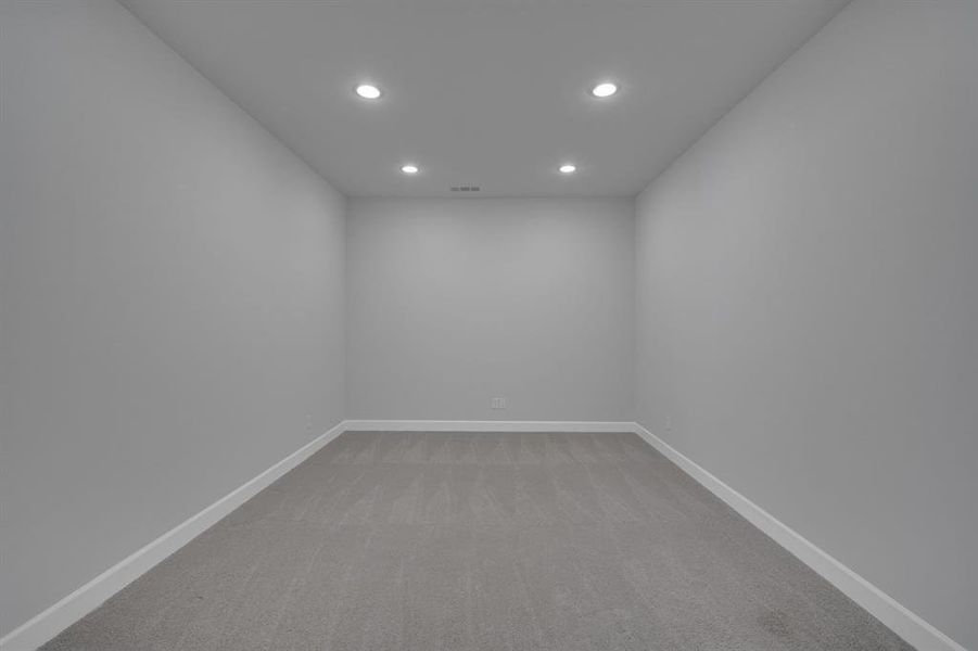 Spacious, unfurnished interior of a new home in Bridgewater, Midlothian (Image 15).