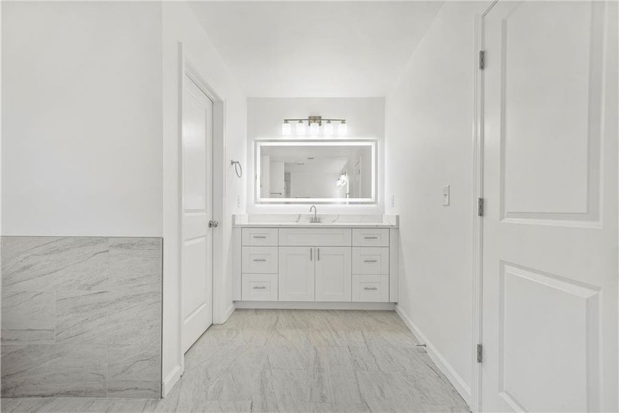 Spacious, unfurnished interior of a new home in , Covington (Image 35).