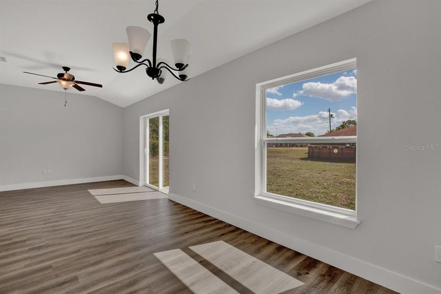 Spacious, unfurnished interior of a new home in , Sebring (Image 13).
