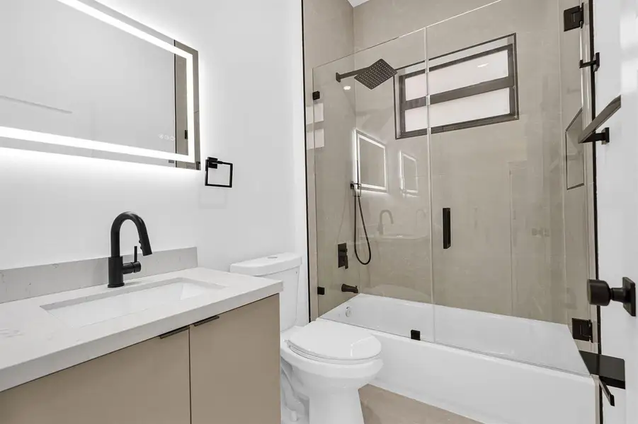37-web-or-mls-DSC09701 37-web-or-mls-DSC09701