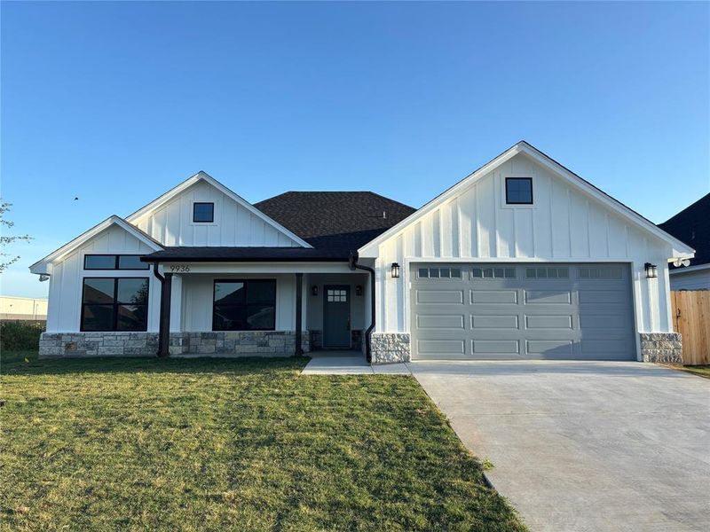 Front exterior of a new home in , Waco, TX, highlighting curb appeal (Image 2). Front exterior of a new home in , Waco, TX, highlighting curb appeal (Image 2).