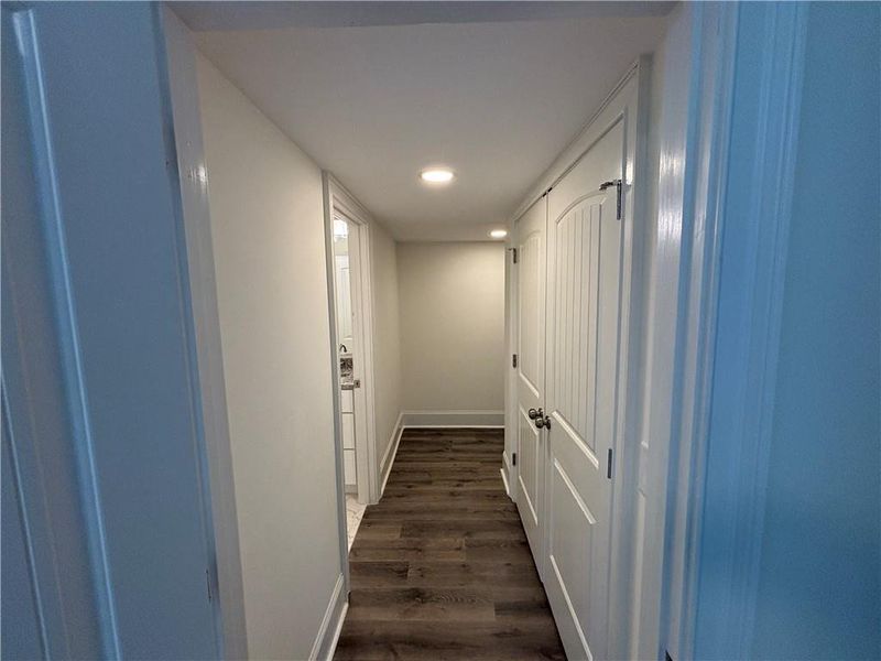 Spacious, unfurnished interior of a new home in , Marietta (Image 25).