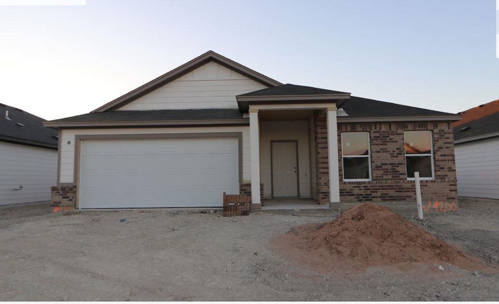 Exterior details and patio area of a home in Marble Creek Crossing, Austin (Image 2). Exterior details and patio area of a home in Marble Creek Crossing, Austin (Image 2).