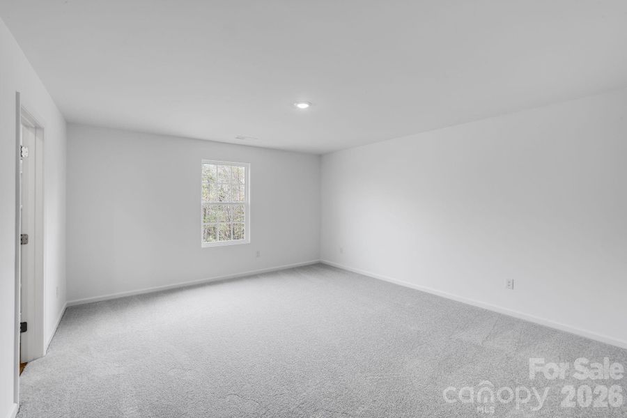 Spacious, unfurnished interior of a new home in Cleveland Hill, Shelby (Image 16).