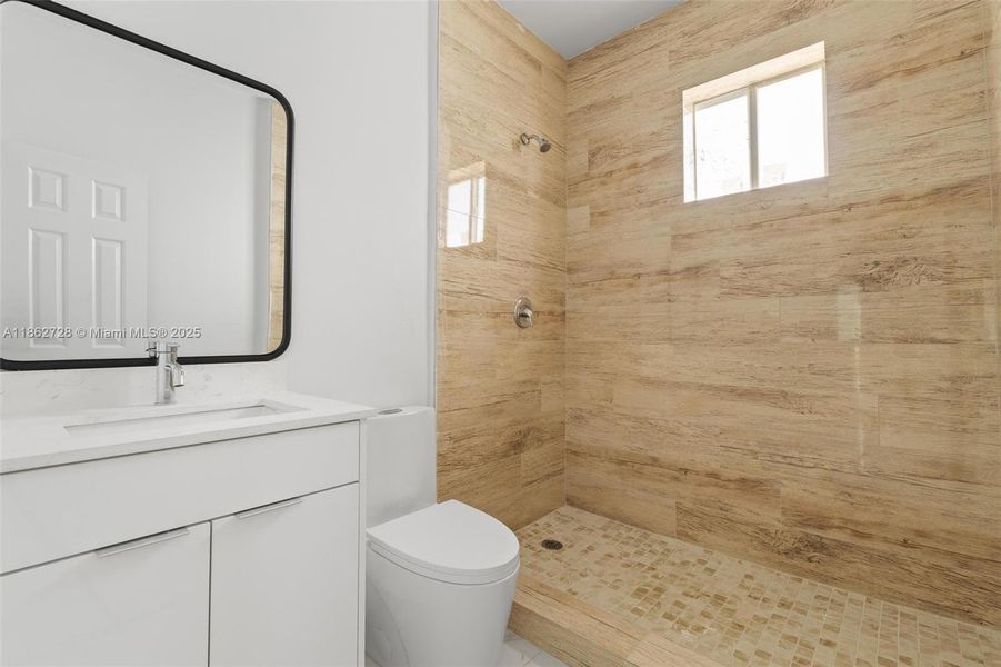 Furnished interior view inside a new home in , Pompano Beach (Image 4).