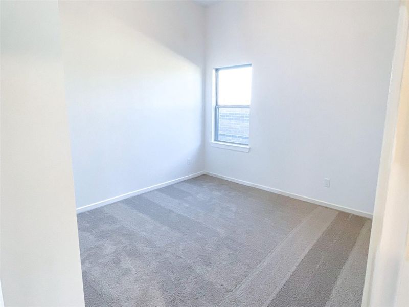 Spacious, unfurnished interior of a new home in Canterra Creek  60', Rosharon (Image 16).