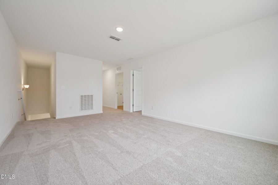 27-web-or-mls-Salers Loop-S1902-027