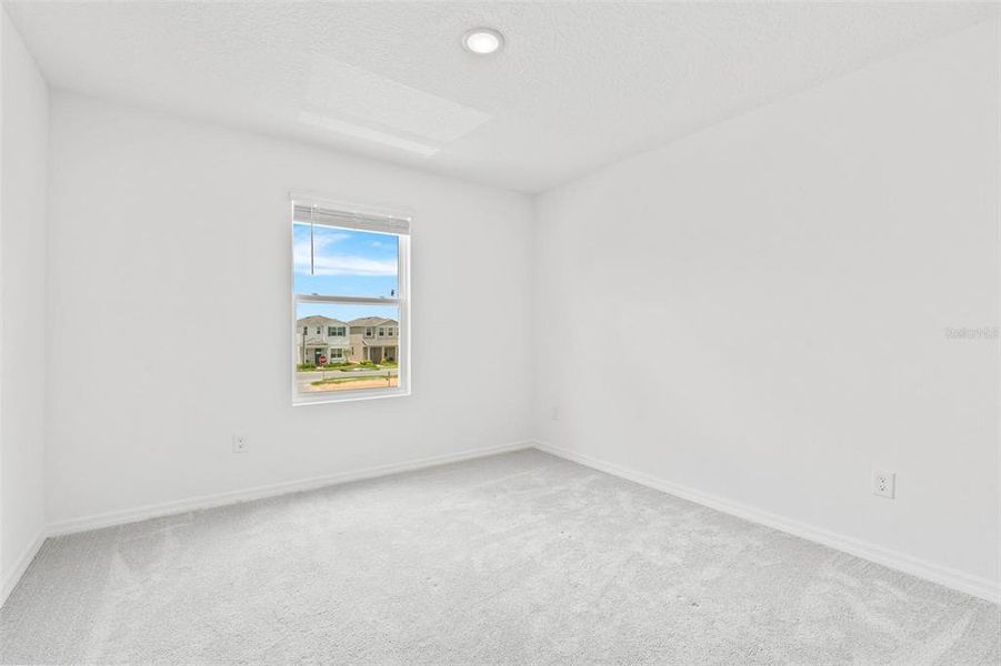 Spacious, unfurnished interior of a new home in , Winter Garden (Image 27).