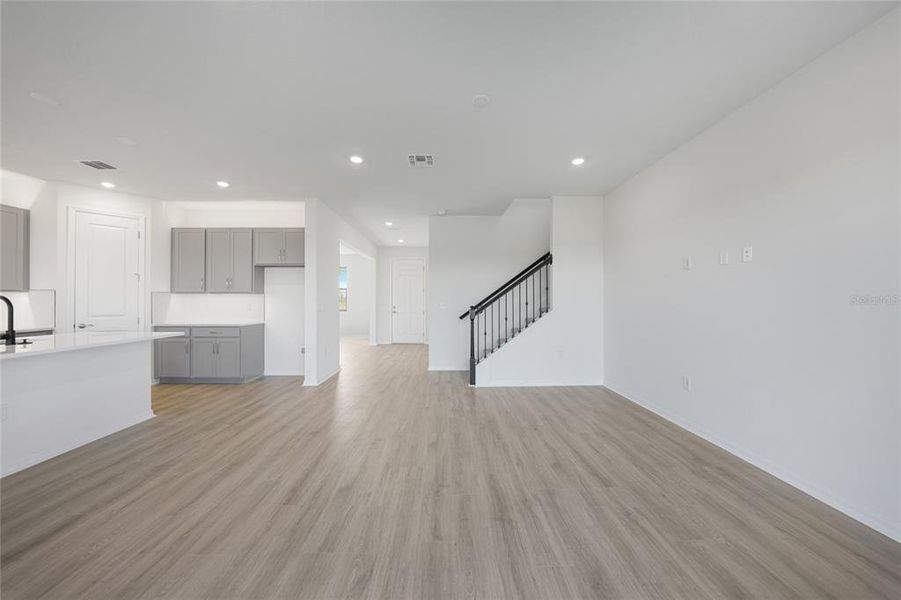 Spacious, unfurnished interior of a new home in Turnleaf, Punta Gorda (Image 29). Spacious, unfurnished interior of a new home in Turnleaf, Punta Gorda (Image 29).
