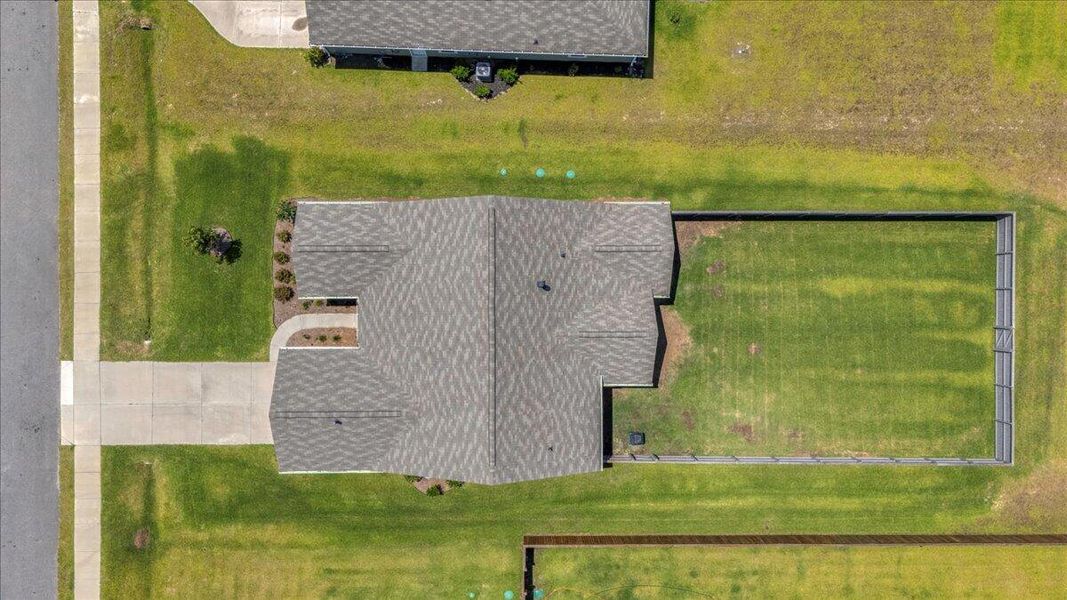 Image 39 of a home in French Quarter Creek.