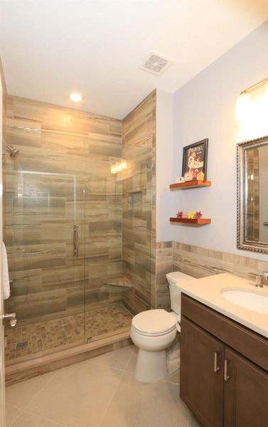 Furnished interior view inside a new home in , Port St. Lucie (Image 51).