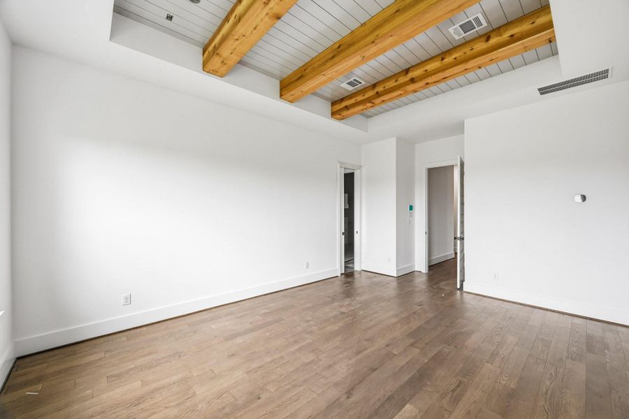 Spacious, unfurnished interior of a new home in Bentwood Farms, Montgomery (Image 27). Spacious, unfurnished interior of a new home in Bentwood Farms, Montgomery (Image 27).