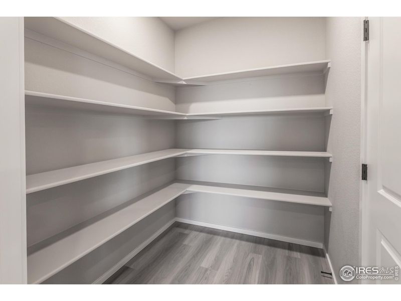 Spacious, unfurnished interior of a new home in Granary Trailblazer Collection - Single Family Homes, Johnstown (Image 37).