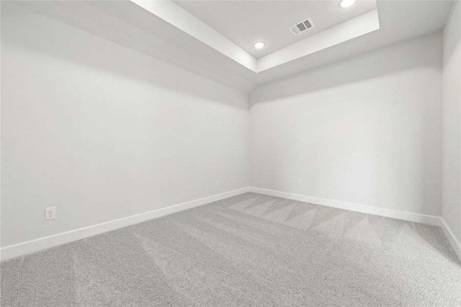 Spacious, unfurnished interior of a new home in Kresston - 65', Montgomery (Image 21).