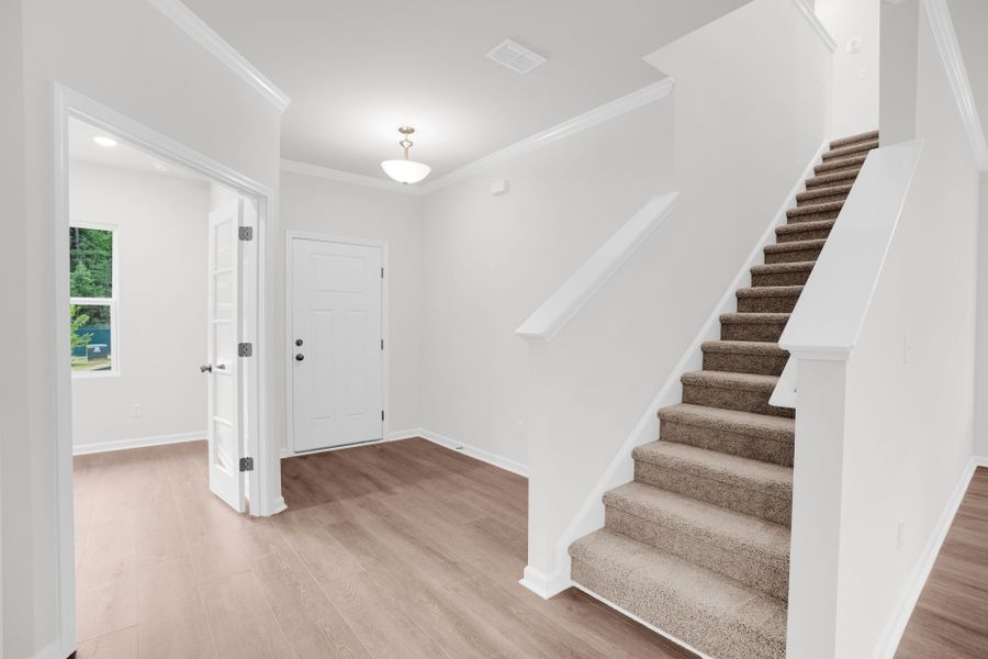 Spacious, unfurnished interior of a new home in Carriage Estates, Lexington (Image 28).