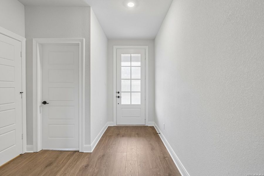 Spacious, unfurnished interior of a new home in Hightop Ridge, Converse (Image 20).