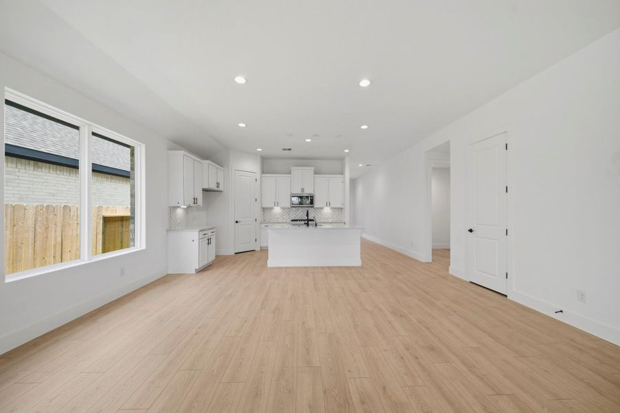 Spacious, unfurnished interior of a new home in Mill Creek Estates, Magnolia (Image 11).
