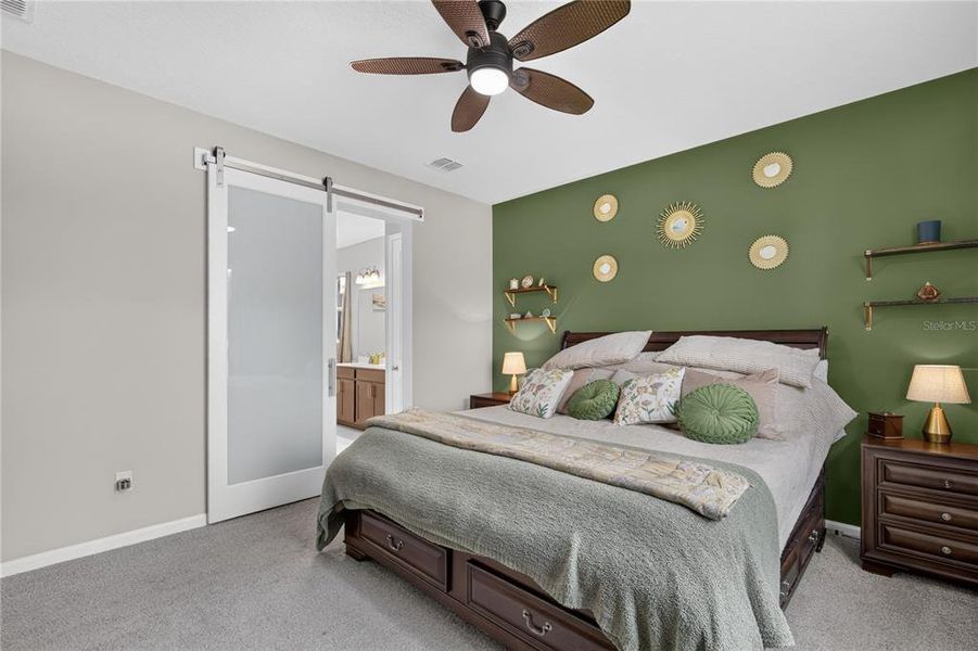 Furnished interior view inside a new home in , Tavares (Image 15).