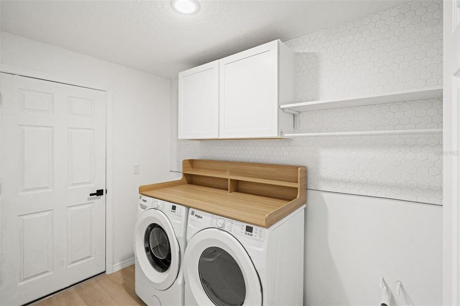 Furnished interior view inside a new home in , Citrus Springs (Image 9).
