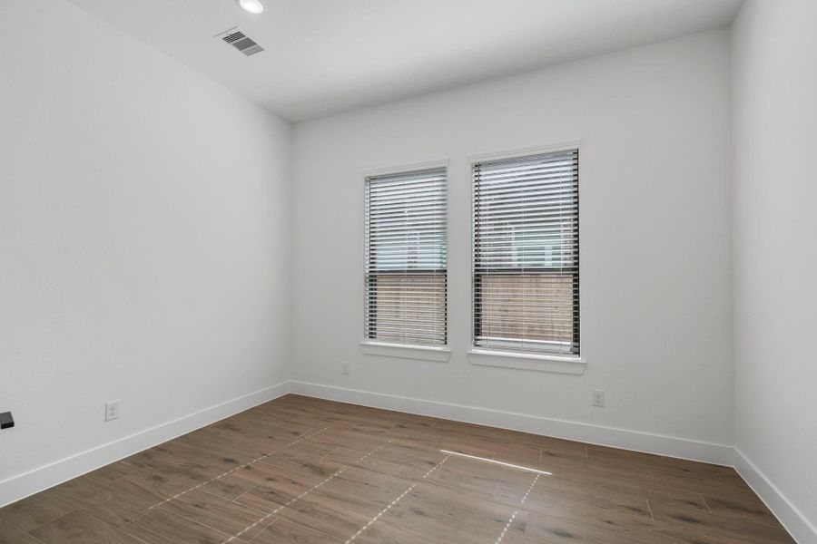 Spacious, unfurnished interior of a new home in Evergreen, Conroe (Image 14). Spacious, unfurnished interior of a new home in Evergreen, Conroe (Image 14).