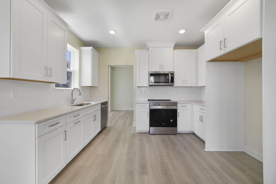 Furnished interior view inside a new home in Gatherings® of Lake Nona, Orlando (Image 9). Furnished interior view inside a new home in Gatherings® of Lake Nona, Orlando (Image 9).