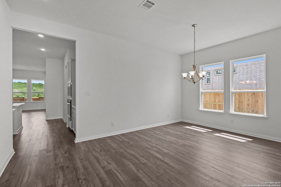 Spacious, unfurnished interior of a new home in Homestead 65', Schertz (Image 23).