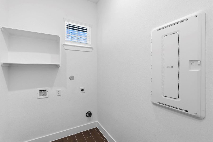 Spacious, unfurnished interior of a new home in Emory Glen, Magnolia (Image 16). Spacious, unfurnished interior of a new home in Emory Glen, Magnolia (Image 16).